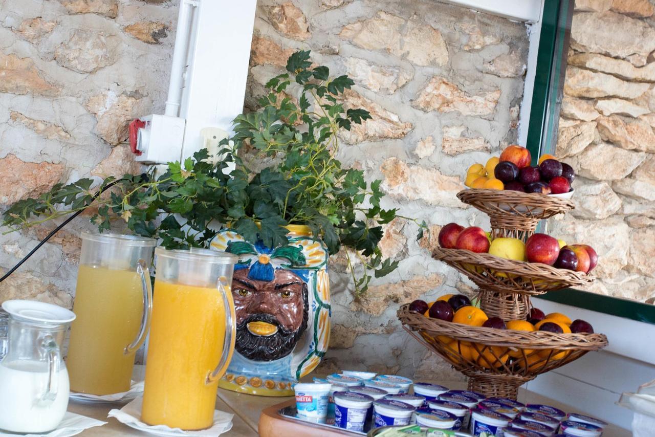 I Dammusi Di Borgo Cala Creta Hotel LMP Exterior foto